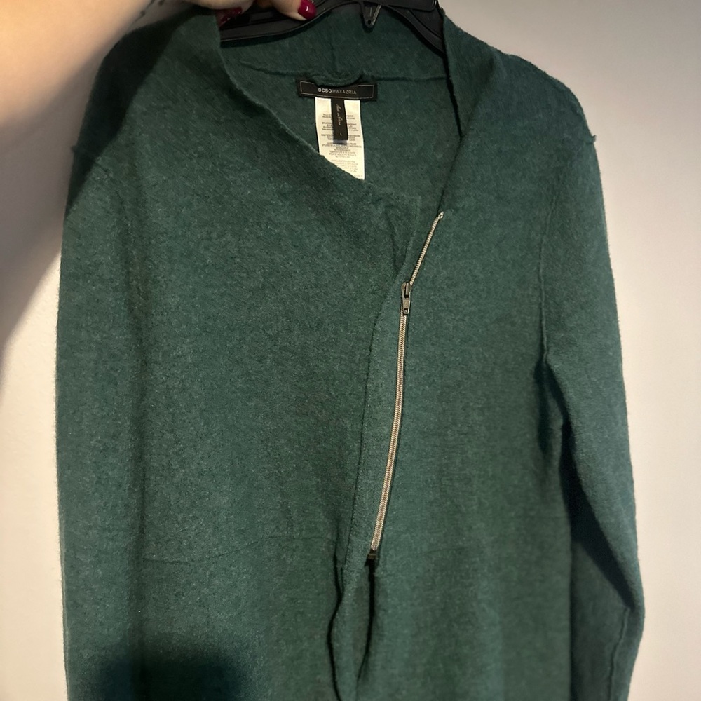 Green BCBG Maxazria zipper sweater jacket